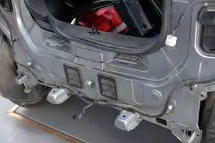 宝骏E100拆解实测 前后防撞梁结构揭秘，微型电动车安全品质如何？