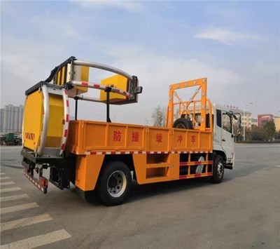 北京防撞缓冲车价格与厂家选择——高速防撞车的品质保证之道